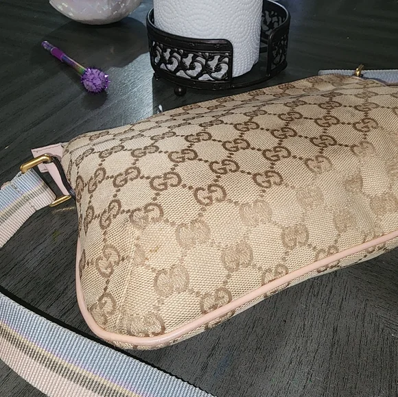 Gucci Beige Crossbody Bag - Picture 8 of 14